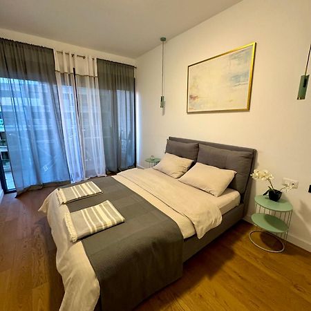 Suncoast Suites Бар Экстерьер фото