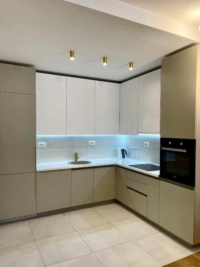 Suncoast Suites Бар Экстерьер фото