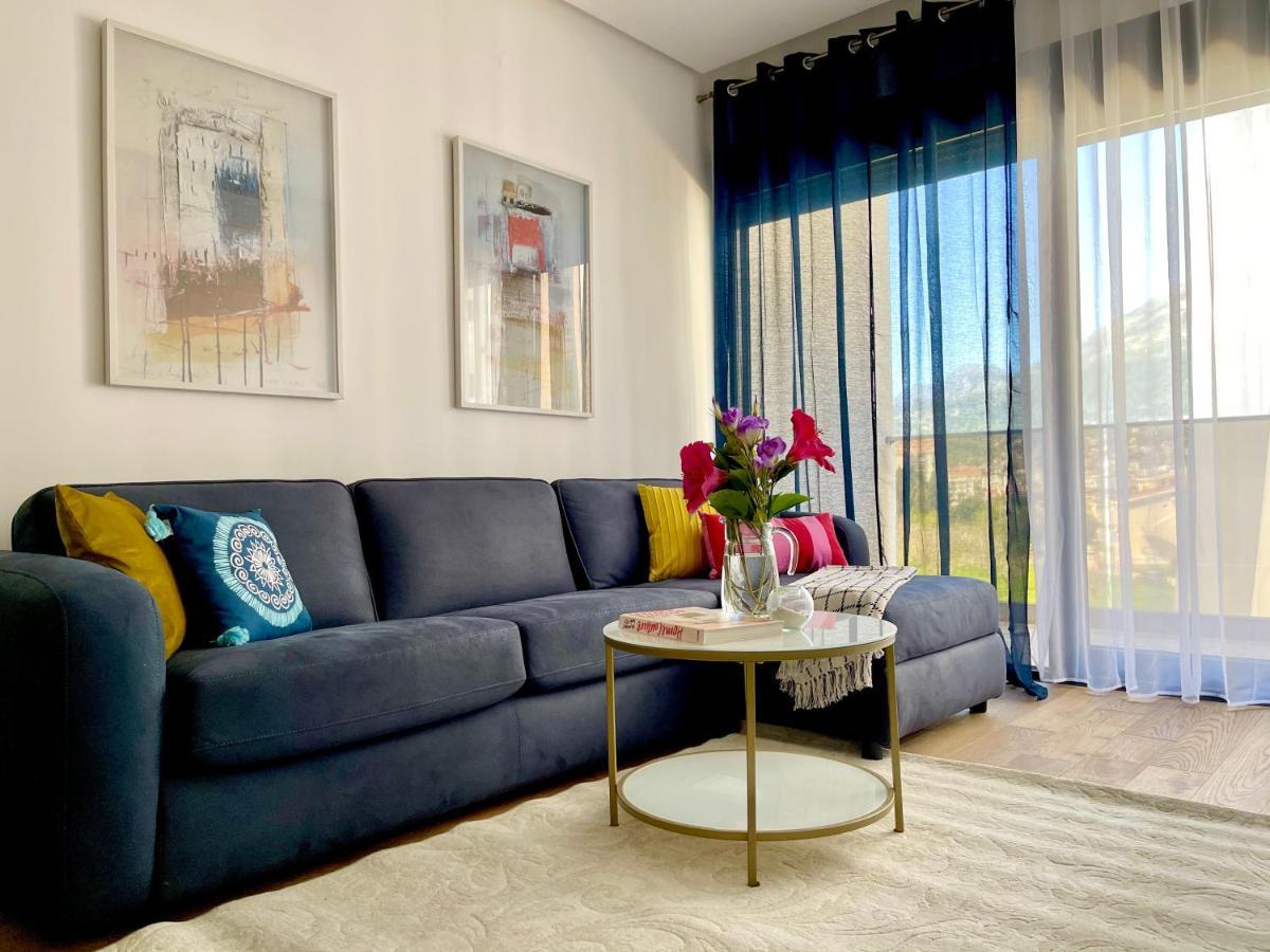 Suncoast Suites Бар Экстерьер фото